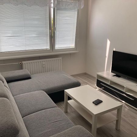Byt 2-Kk V Moste, Blizko Aquadrom A Benedikt Exterior foto